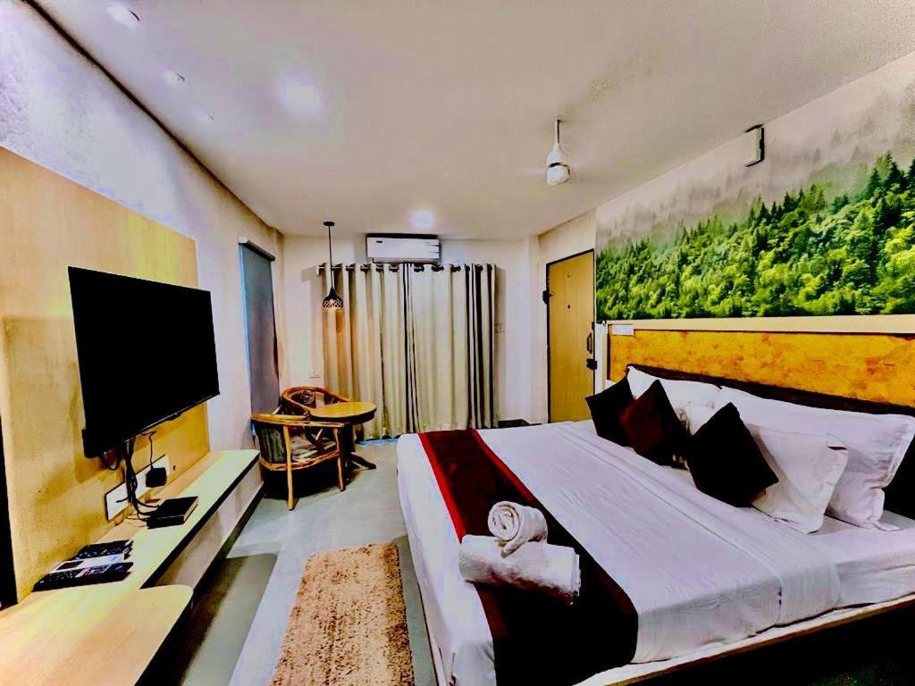 Hotel Lake View Airport Zone ไฮเดอราบัด ภายนอก รูปภาพ
