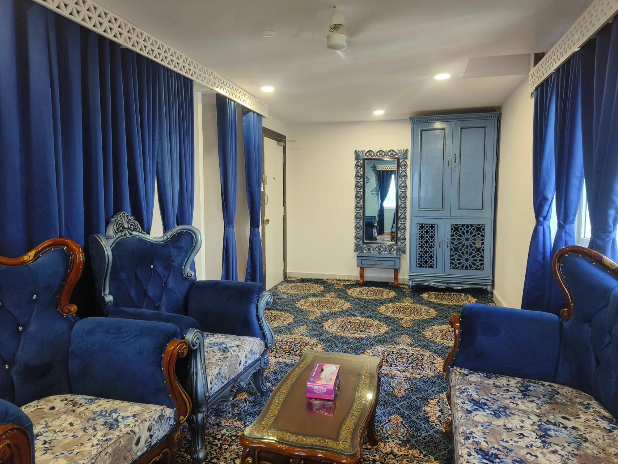 Hotel Lake View Airport Zone ไฮเดอราบัด ภายนอก รูปภาพ